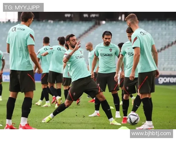 武汉羽毛球队在世界杯预选赛中的团队协作表现分析与启示 武汉羽毛球队在世界杯预选赛中的团队协作表现分析与启示