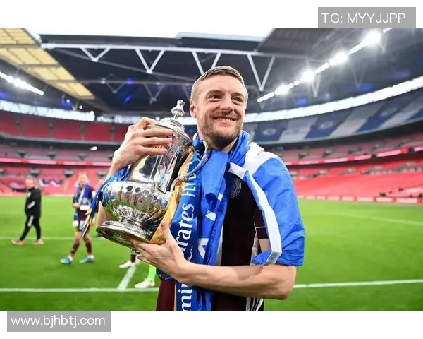 终身无冠的足球明星如何在绿茵场上书写传奇人生