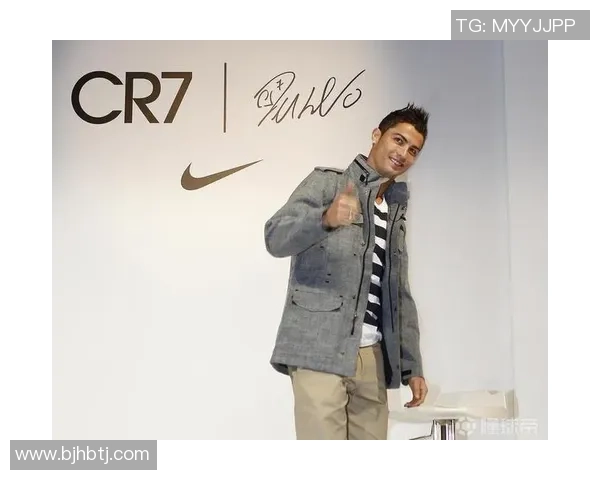 耐克最新广告中足球明星的身份揭晓引发热议 耐克最新广告中足球明星的身份揭晓引发热议