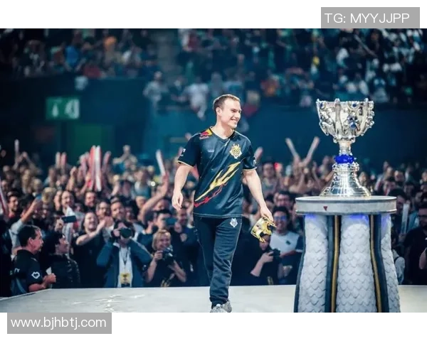 追寻梦想与荣耀当足球明星的背后故事与心路历程 追寻梦想与荣耀当足球明星的背后故事与心路历程